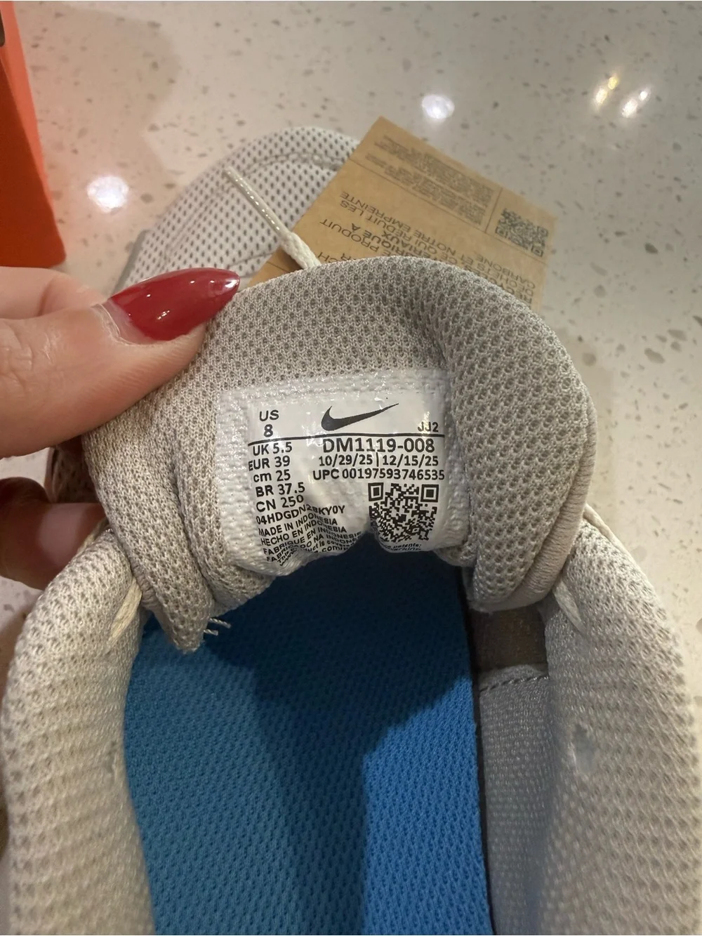 Nike women’s nwt